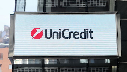 UniCredit задумывается о продаже российской дочерней компании