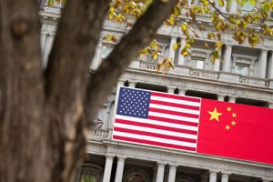 Курс доллара снизился из-за новостей об импичменте