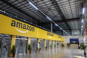 В Индии начались перебои в поставках с Amazon и Flipkart