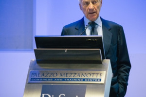 Густав Денерги стал богаче на $100 миллионов долларов благодаря тесту на коронавирус