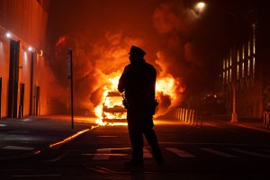 Как повлияют беспорядки в США на курс доллара?