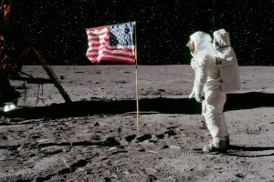 США готовится добывать ресурсы на Луне