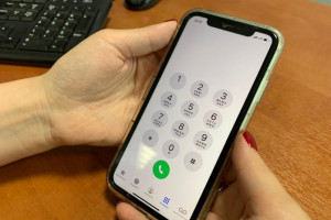 Мошенники придумали, как списывать крупные суммы с тех, кто им перезванивает