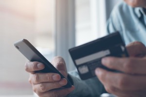 Жители Югры за уик-энд перевели мошенникам 4 млн рублей