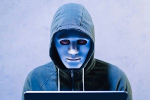 Аферисты выманивают у россиян деньги под предлогом «13-й зарплаты»