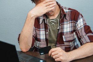 Судебные приставы РФ создали портрет типичного должника по кредитам