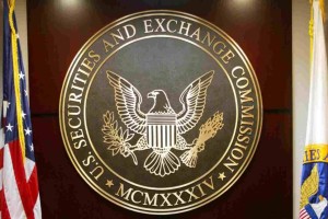 SEC остановила криптовалютных мошенников, укравших миллионы долларов