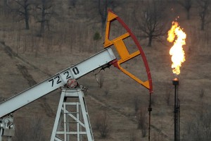 ОПЕК+ сократит добычу нефти в октябре