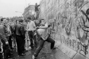 Как немецкий предприниматель построил бизнес на падении Берлинской стены