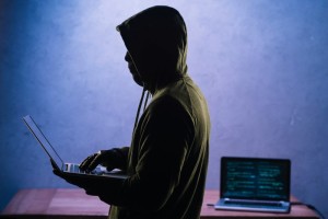 Мошенники зазывают в социальные инвестиции от имени госкомпаний через сайты-клоны